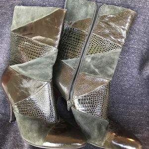 Nine West hunter green boots 8.5